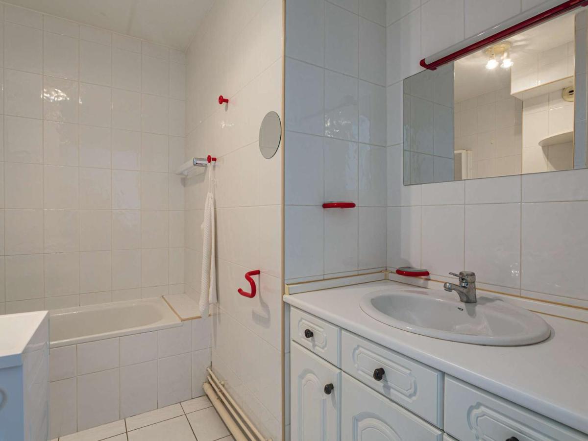 Appartement A 200 M De La Plage Avec Terrasse Et Parking, Au Coeur Des Commerces Et Restaurants - Fr-1-2-426 Hendaye Exteriör bild