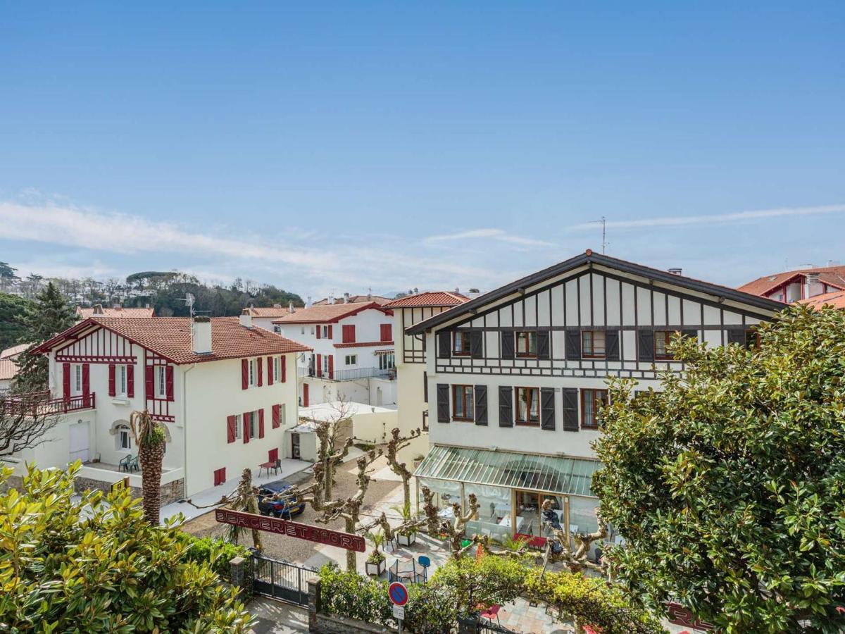 Appartement A 200 M De La Plage Avec Terrasse Et Parking, Au Coeur Des Commerces Et Restaurants - Fr-1-2-426 Hendaye Exteriör bild