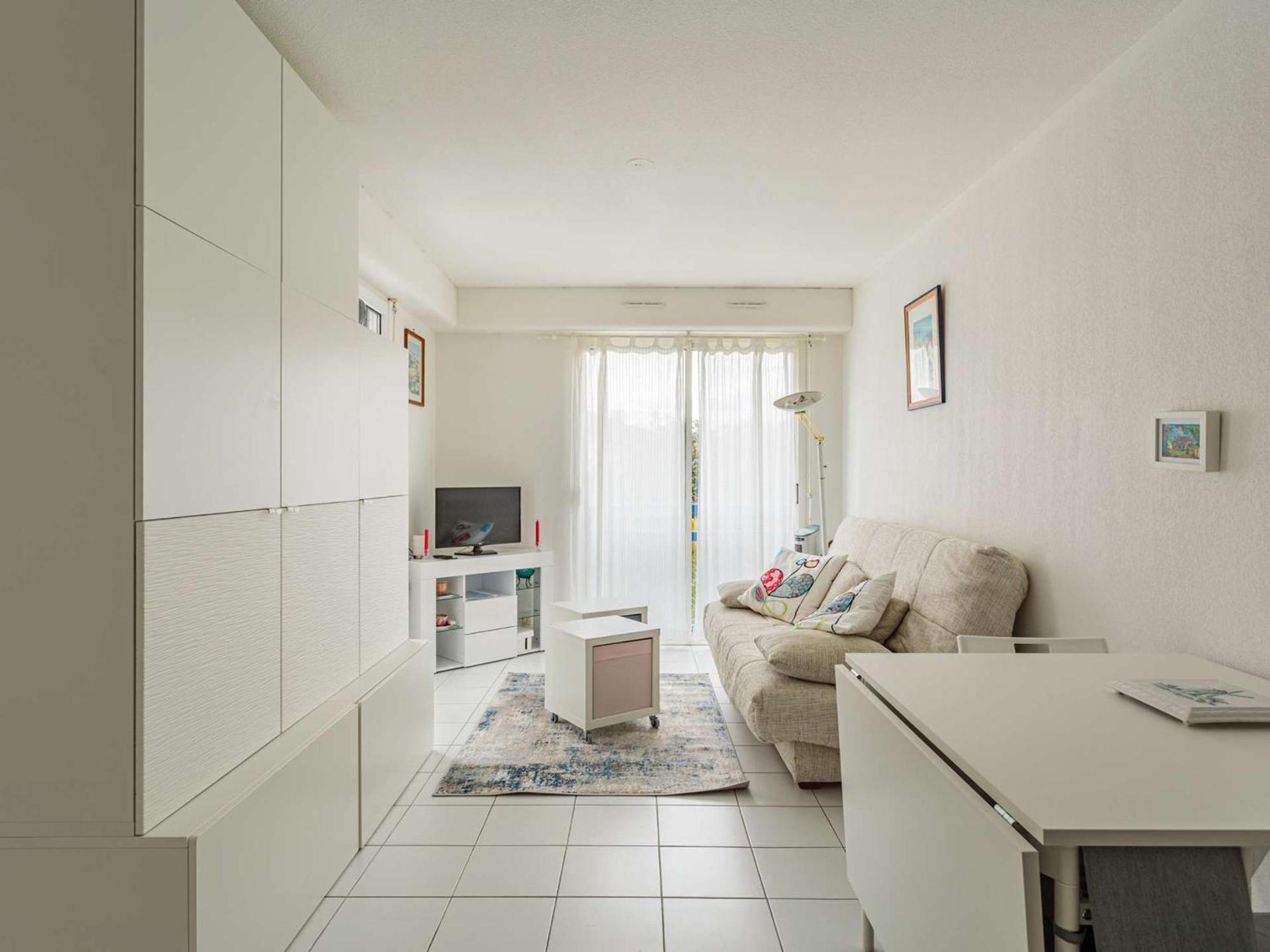Appartement A 200 M De La Plage Avec Terrasse Et Parking, Au Coeur Des Commerces Et Restaurants - Fr-1-2-426 Hendaye Exteriör bild